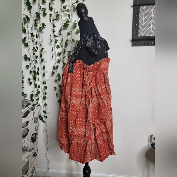 💚3x HP💚Plus Size Red Scarf Print Tie Top - Picture 5 of 8